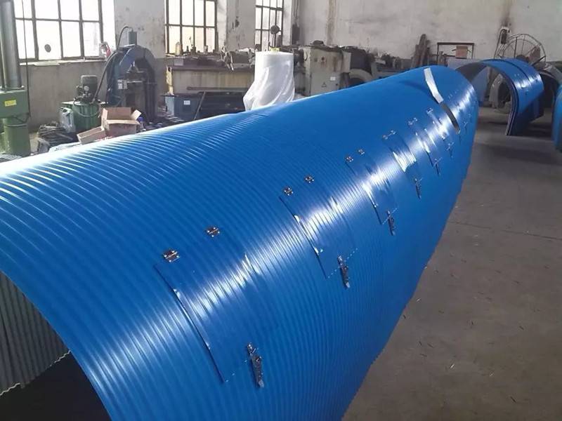 祥云皮帶機(jī)防雨罩輸送機(jī)防塵罩彩鋼彩瓦防雨罩輸送機(jī)配件